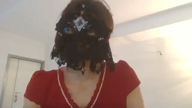 HelenTiAscolta webcam