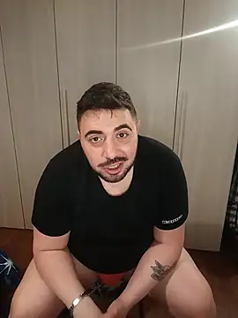 bear_skinny webcam