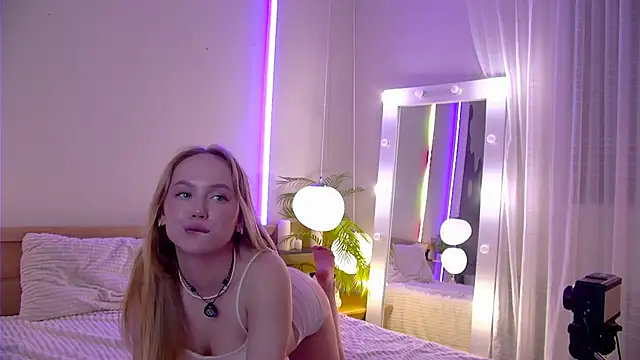 Emi_Sterling