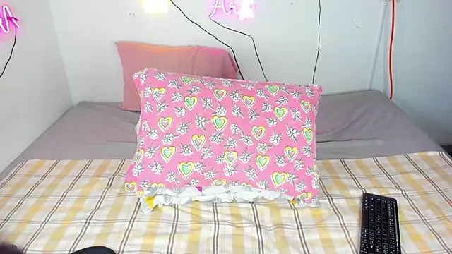 Vavya19 - Trans webcam sex chat