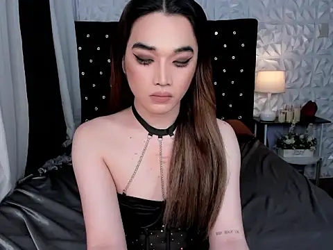 Model: AmiraJade777