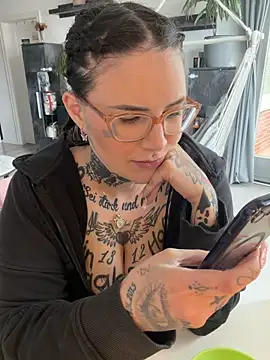 NyxTattoo webcam