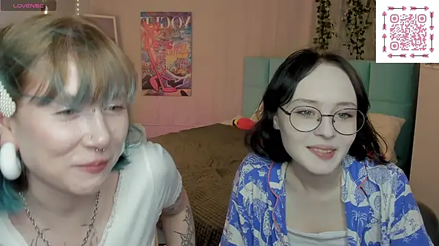Elira_Vane webcam