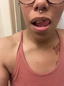 Desirae_Luciano
