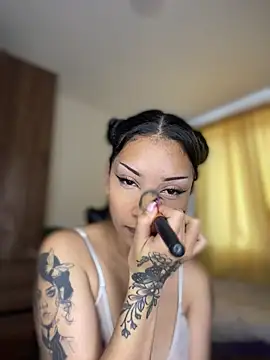 baby_lizy webcam