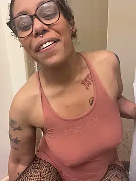 Desirae_Luciano webcam