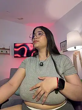 tati_reyess webcam