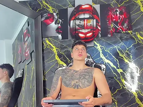 eithan_boy_ webcam