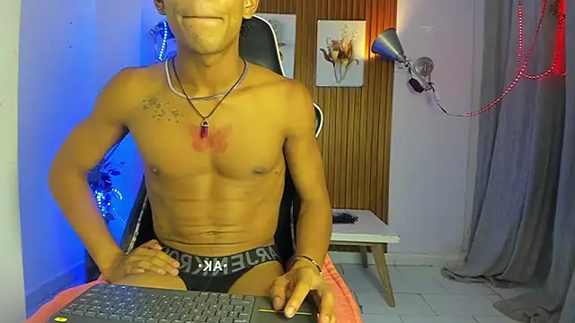 Alexis_21cm webcam