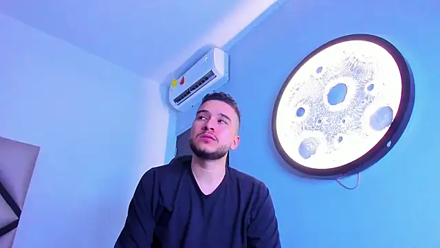 mike_257 webcam