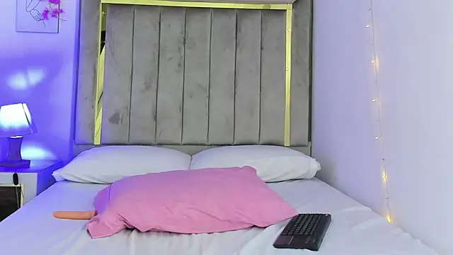 AmaraBlis webcam