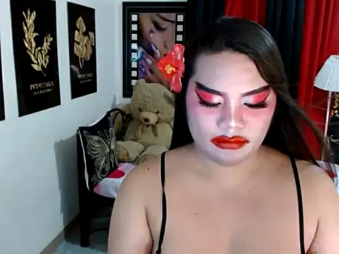TSbrianaHugeCock webcam