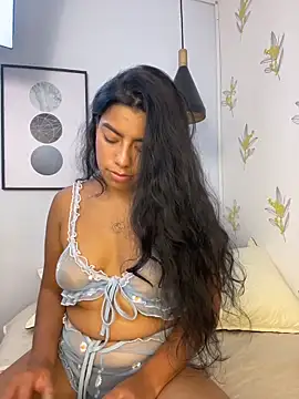 laia_white - Laia_white's free webcam - UK Sex Cams