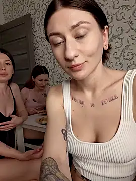 melissapinkiss - MelissaPinkiss's free webcam - UK Sex Cams