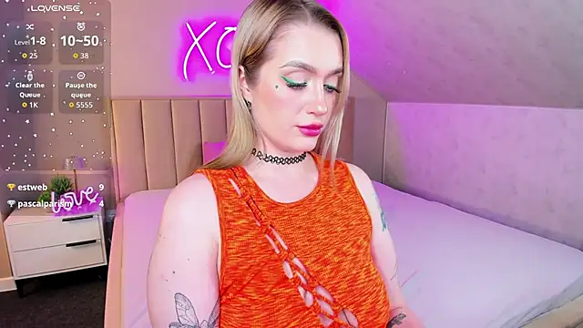 viickie_nelsson - Viickie_Nelsson's free webcam - UK Sex Cams