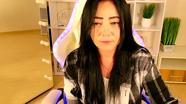 leylaalive - LeylaaLive's free webcam - UK Sex Cams