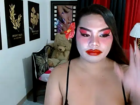 TSbrianaHugeCock webcam