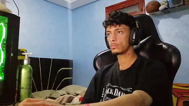 Dark_DesireX webcam