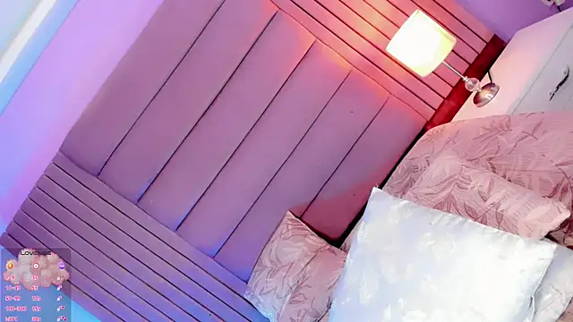 Camille_deluxe webcam