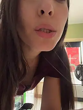 LittleDoll___ webcam