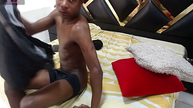 NoahJhonson69 webcam