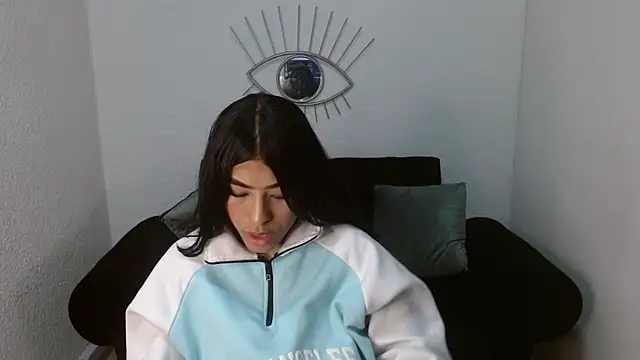 naomyfuckhard webcam