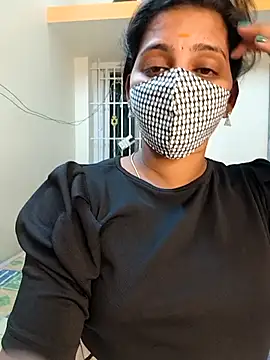 Hot_Laila_tamil