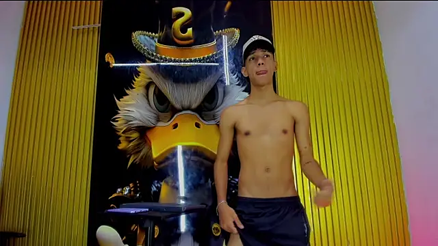 Guys_Latino_Hot webcam