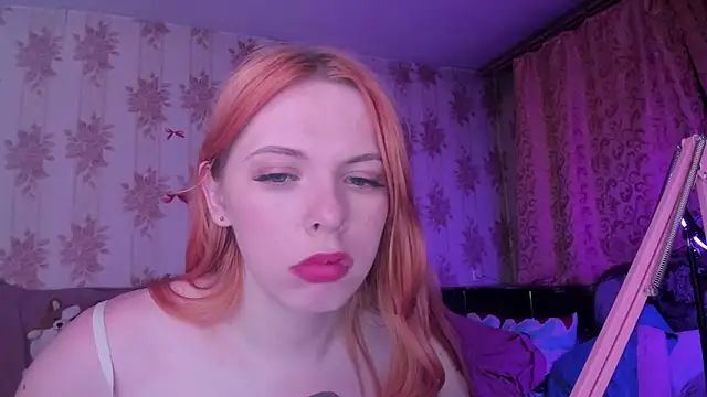 Cutie_Bambi webcam