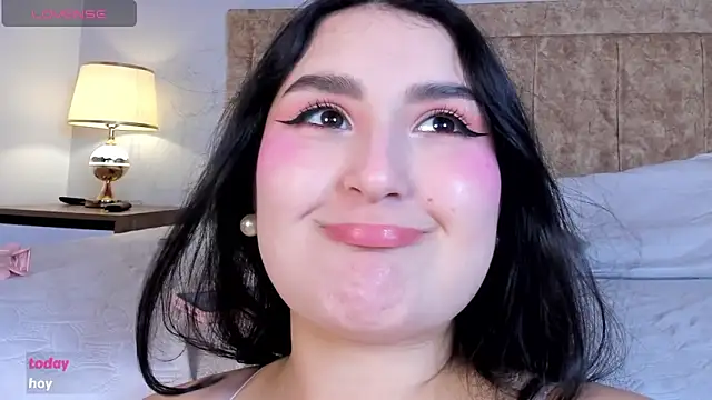 zoe_moon__ webcam