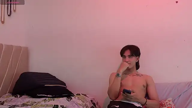 sweetauracouple webcam