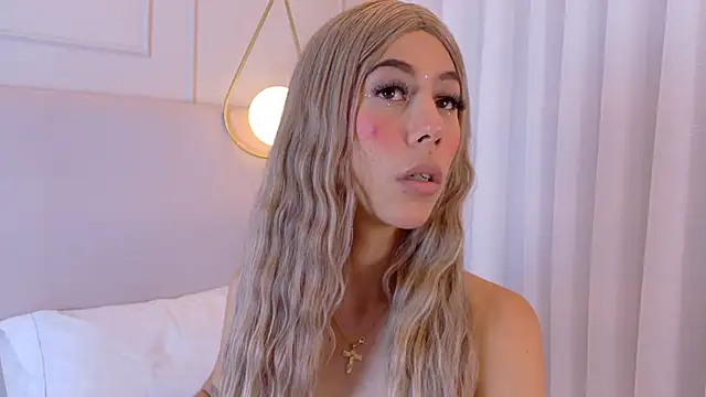 ZoeyPetit webcam