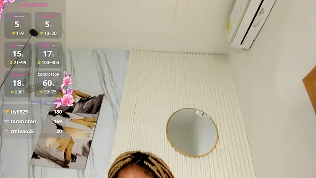 Afro_Luna webcam