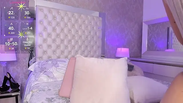 ChloeCartier webcam