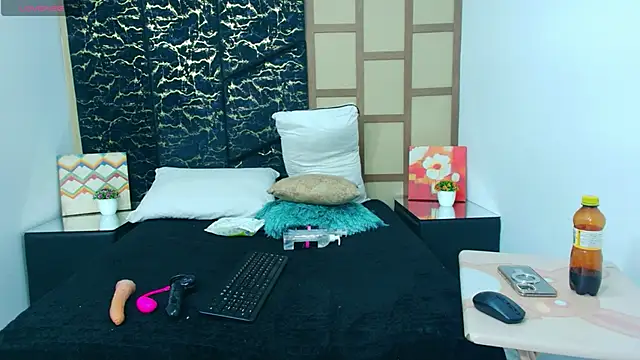 MelodyRouse webcam