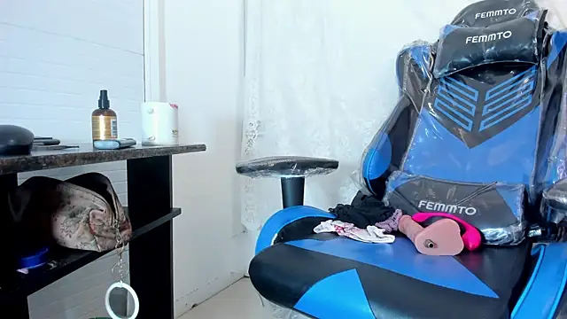 Cleopatra_Trans webcam