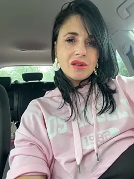 Eva_Pearl