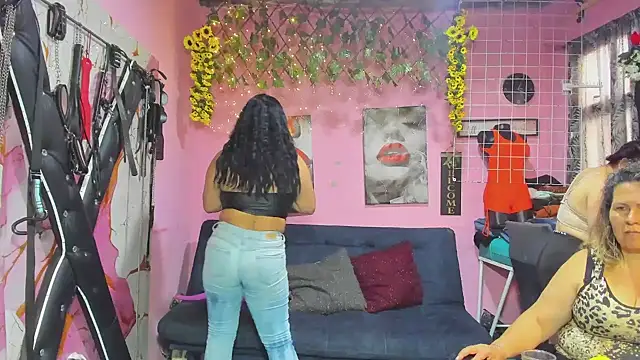 lesbiancuple webcam