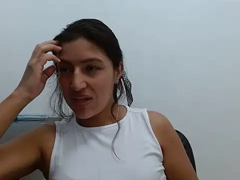 SarahFriendly webcam