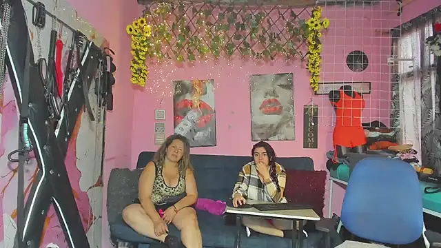 lesbiancuple