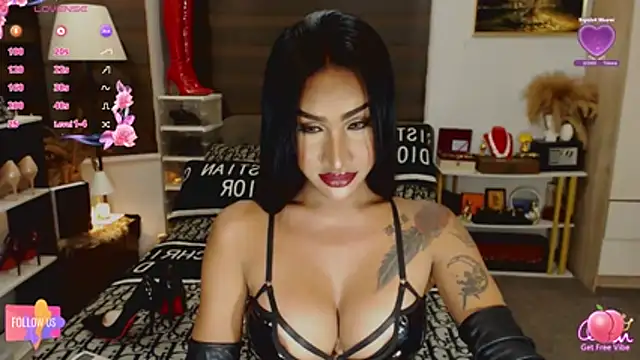 Model: SeductiveVictoria