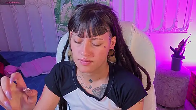 _sharlotte777 webcam