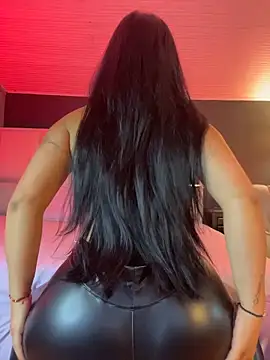 BellaFernandez__ webcam