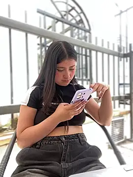 StrawberryPink_ webcam