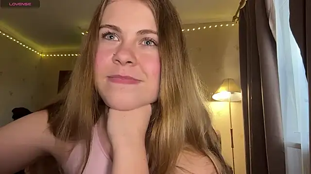 Amy_Maev webcam