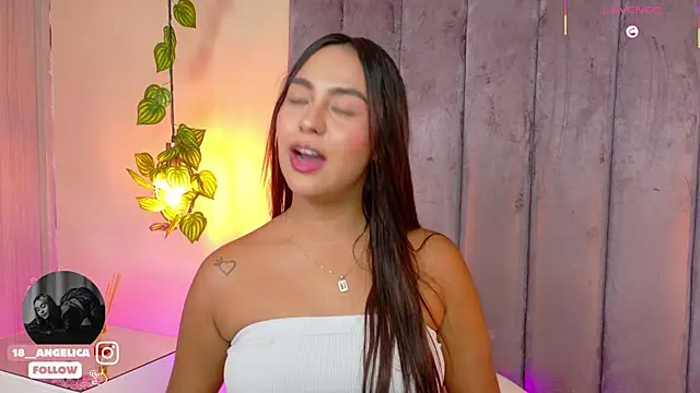 angelicaa_garcia webcam