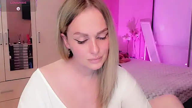 Libby_Nora