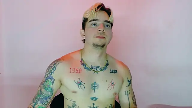 AliceandMax live sex cam