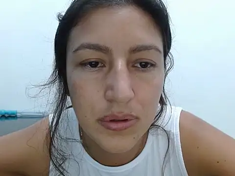 SarahFriendly webcam