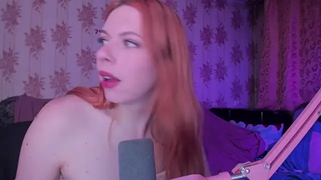 Cutie_Bambi webcam